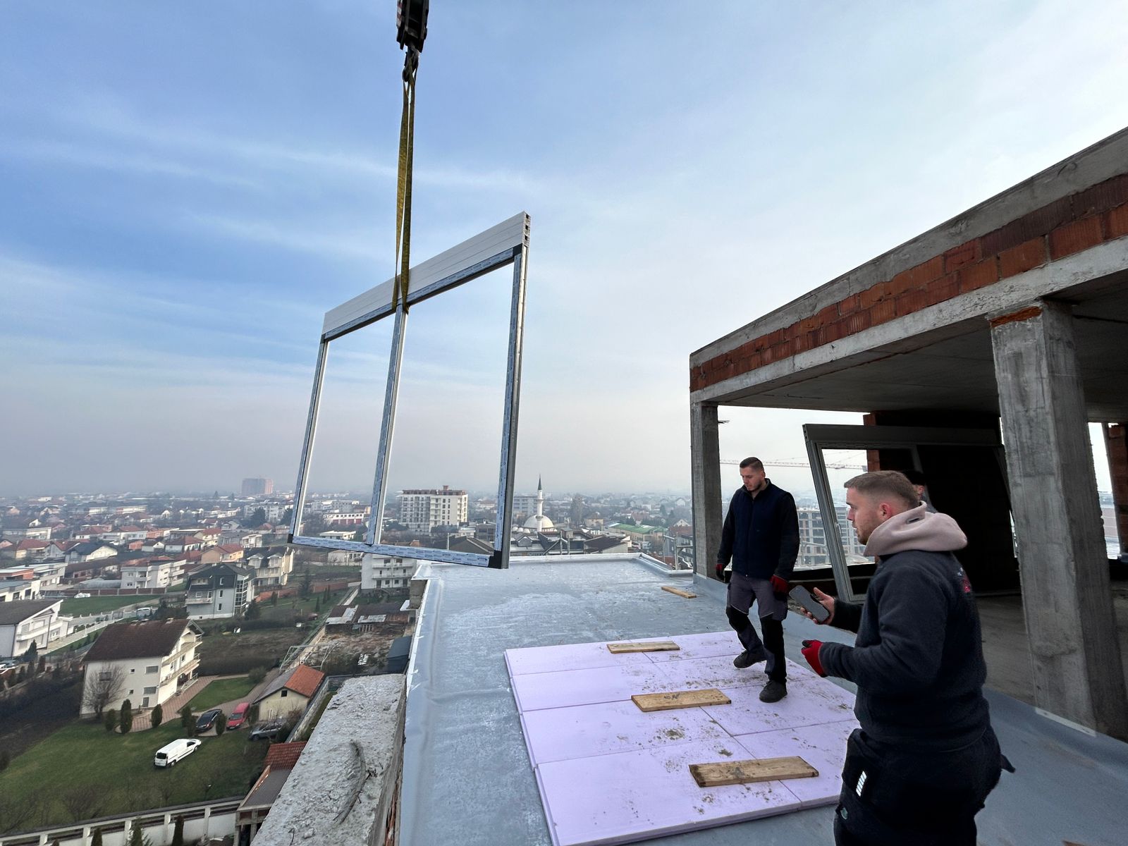 Montim i dritareve PVC nga IDEAL Plast